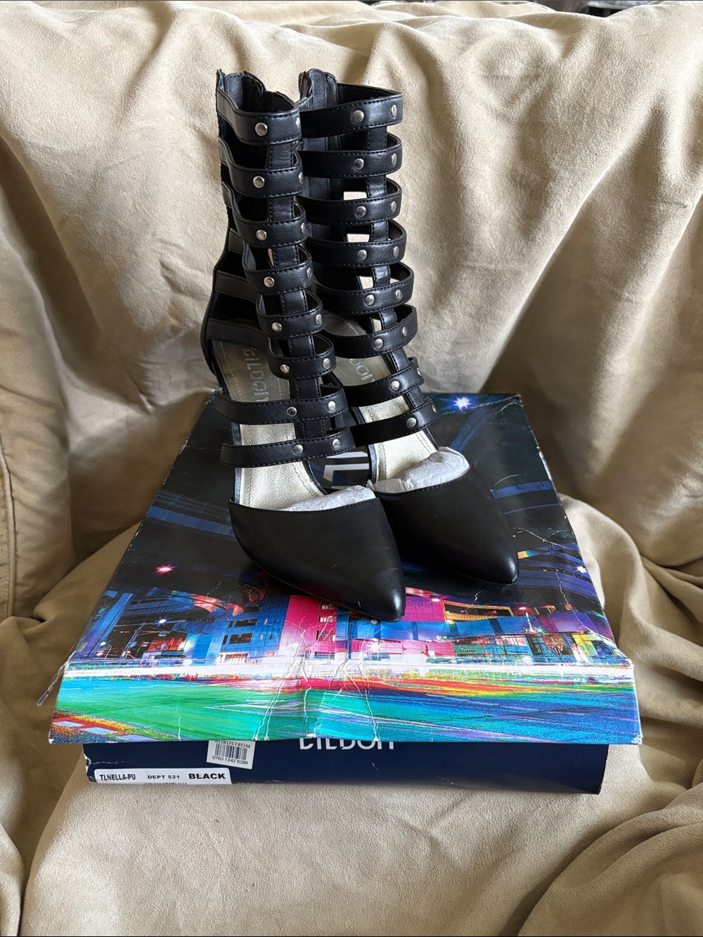 Tildon Tlnella Black Strappy Pointed Toe Heels Sz 9.5